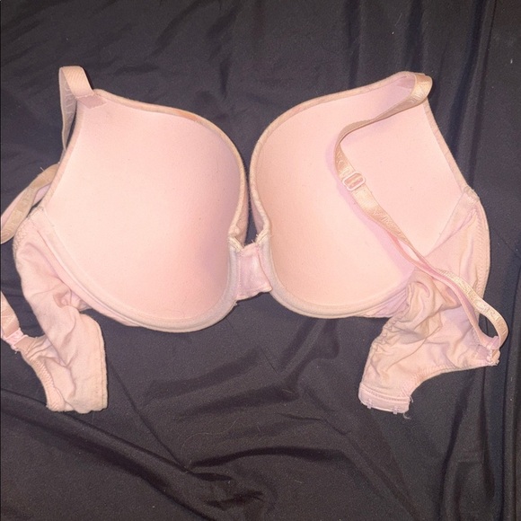 Victoria’s Secret 32DD Pink Bra - Picture 2 of 3